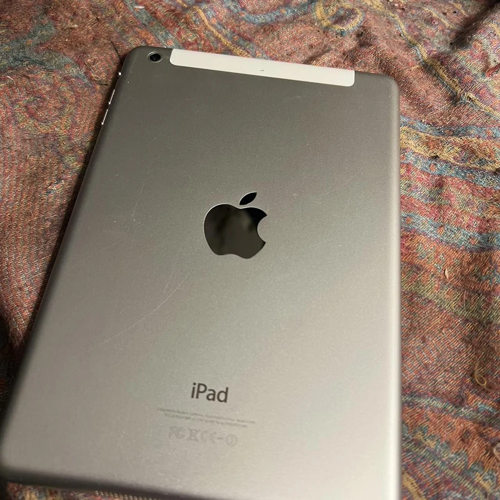 Apple Silver Tablet